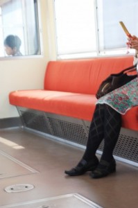 昼に出掛ける妻の素行調査