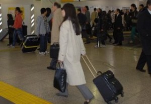 韓国旅行に誰と行くのか調べてほしい